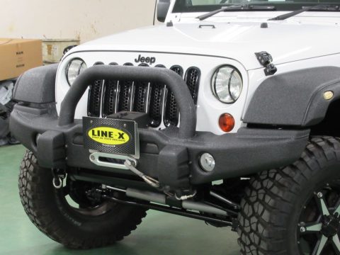 JEEP JKラングラーAEVフロントバンパー　LINE-X塗装カスタム